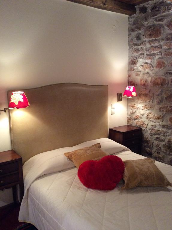 Oihalia Guesthouse Fidhákia Buitenkant foto