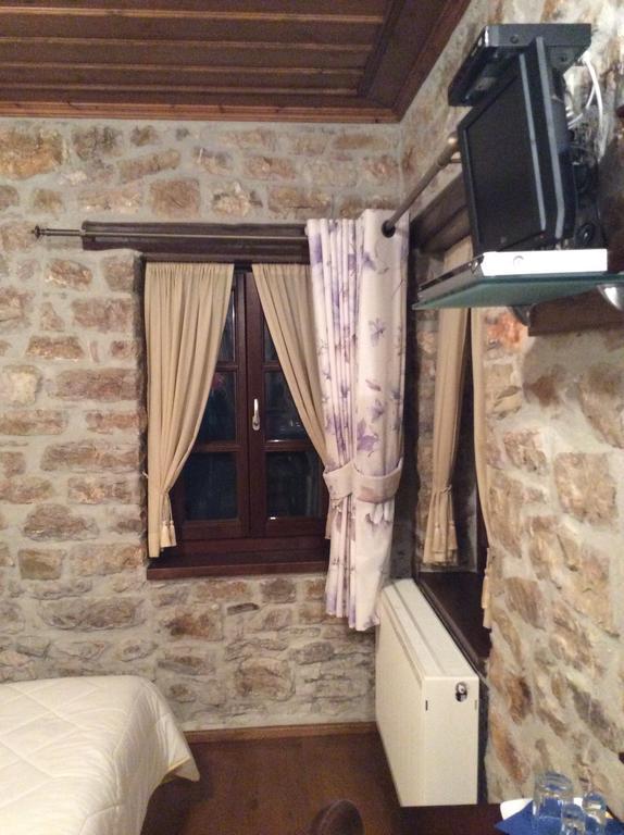 Oihalia Guesthouse Fidhákia Buitenkant foto
