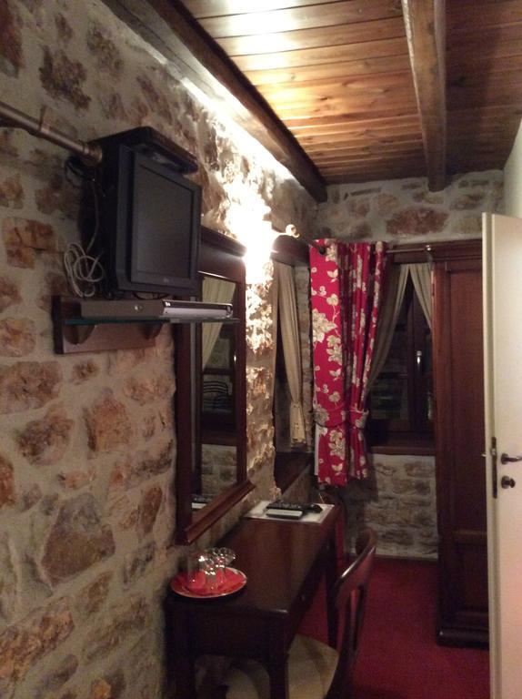 Oihalia Guesthouse Fidhákia Buitenkant foto