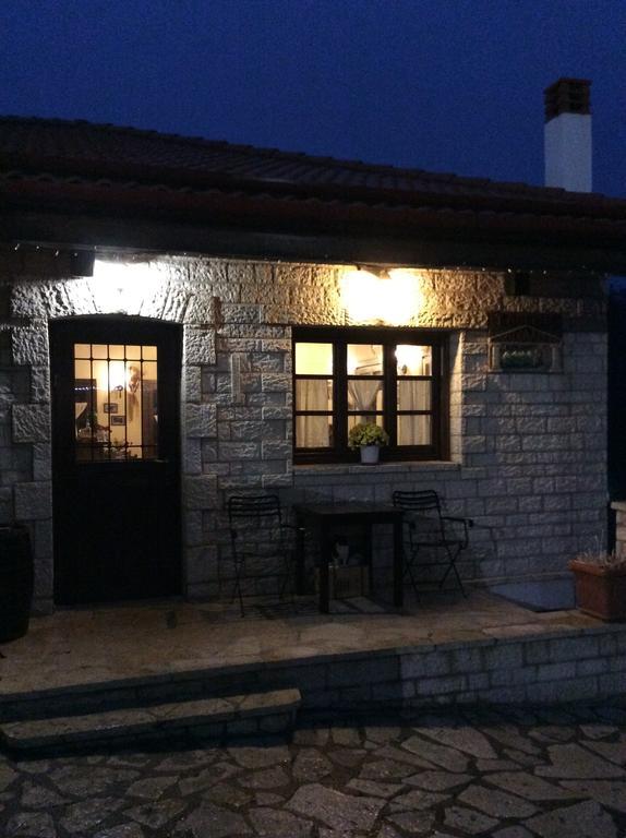 Oihalia Guesthouse Fidhákia Buitenkant foto